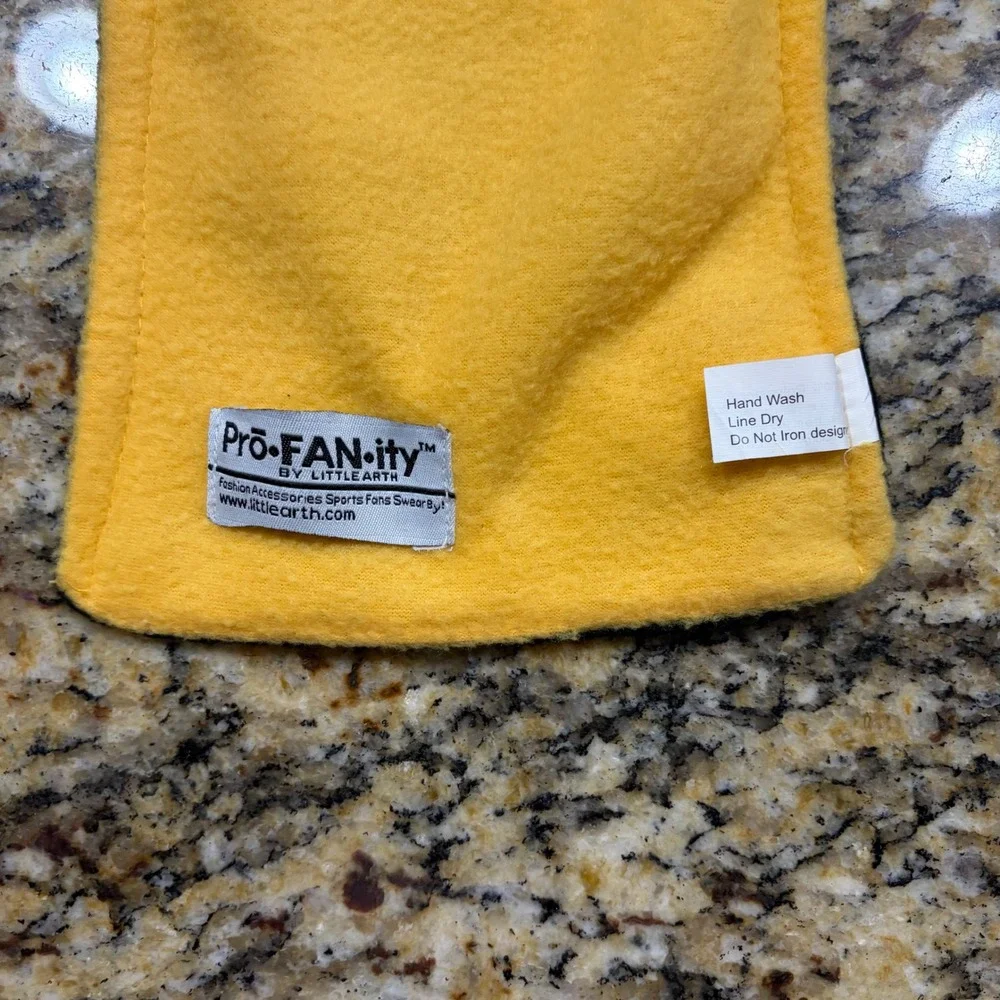 Pittsburgh Steelers Hooded Scarf Pro-FAN-ity Little Earth Black Gold Fleece NFL